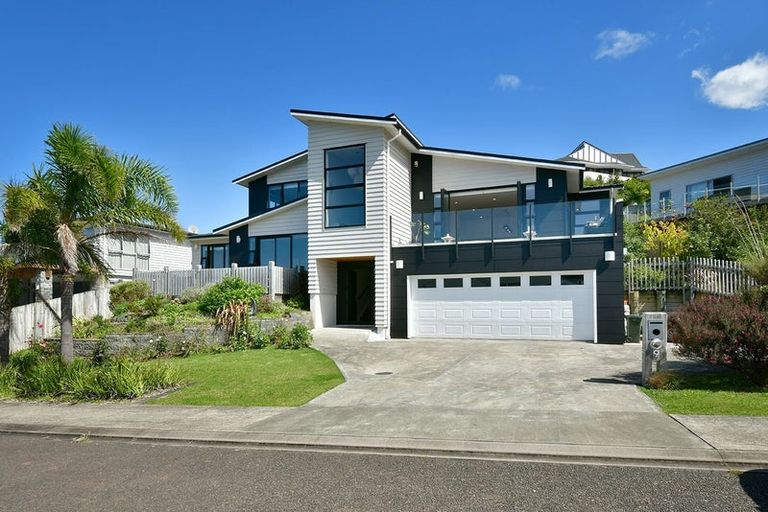 Photo of property in 9 Ariel Place, Snells Beach, 0920