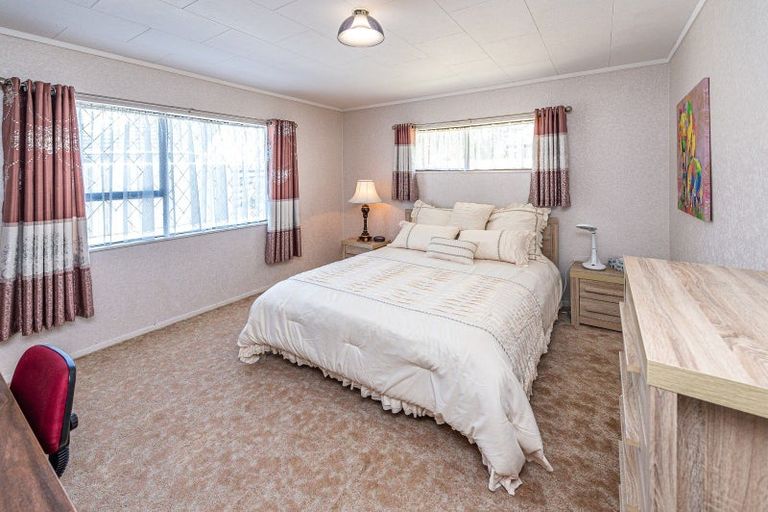 Photo of property in 12 Akepiro Place, Tawhero, Whanganui, 4501