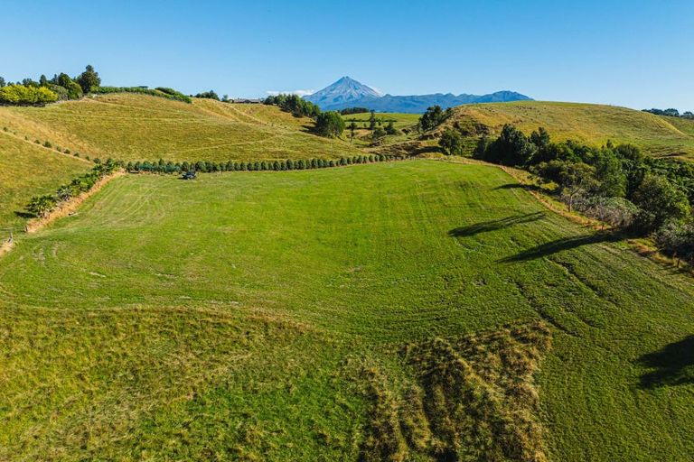 Photo of property in 38a Atkinson Road, Ridgewood, New Plymouth, 4371