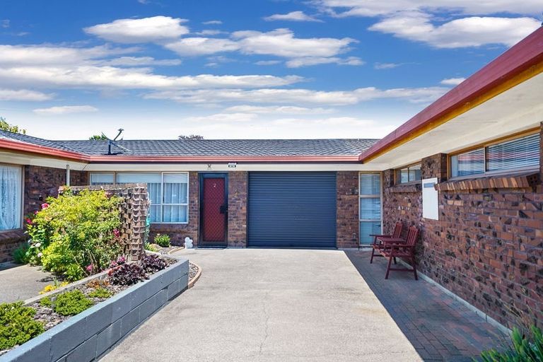 Photo of property in 2/235 Saint George Street, Papatoetoe, Auckland, 2025