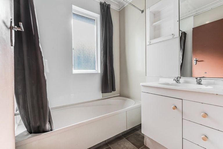 Photo of property in 2/2 Eden Avenue, Te Awamutu, 3800