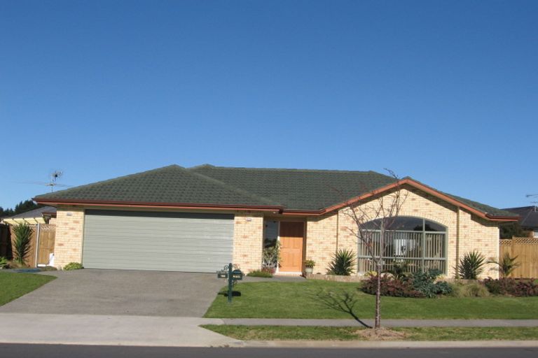 Photo of property in 198 Wattle Farm Road, Wattle Downs, Auckland, 2103