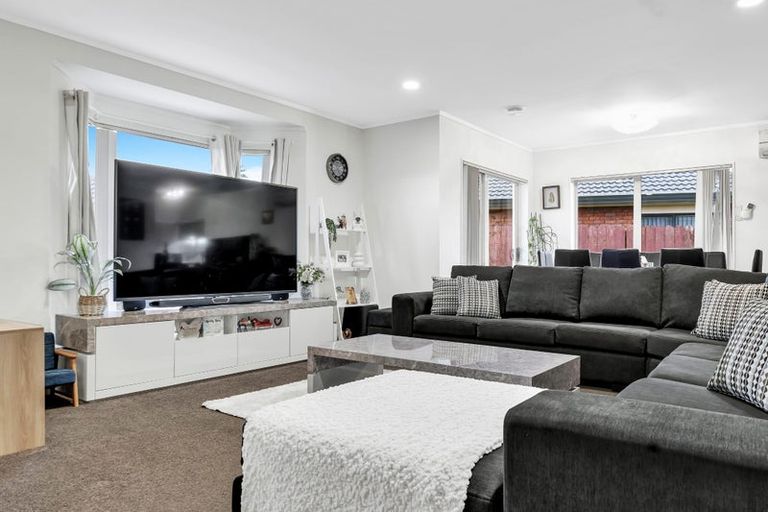 Photo of property in 30 Sheriff Place, Randwick Park, Auckland, 2105