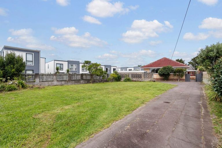 Photo of property in 186 Rangatira Road, Beach Haven, Auckland, 0626