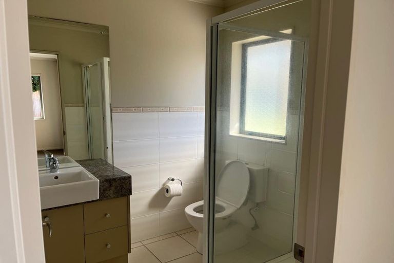 Photo of property in 18 Bellshill Close, Wattle Downs, Auckland, 2103