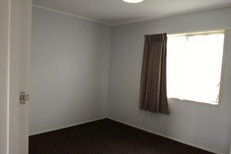 Photo of property in 6 Kenmore Street, Westown, New Plymouth, 4310