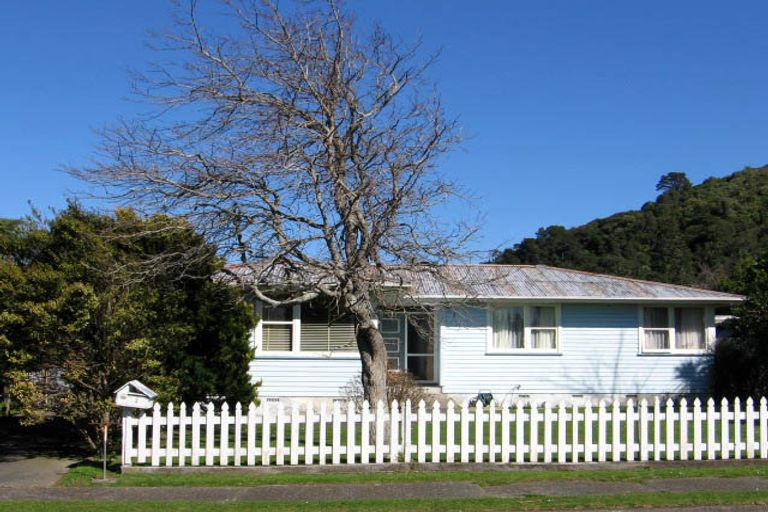 Photo of property in 3 Churchill Crescent, Featherston, 5710