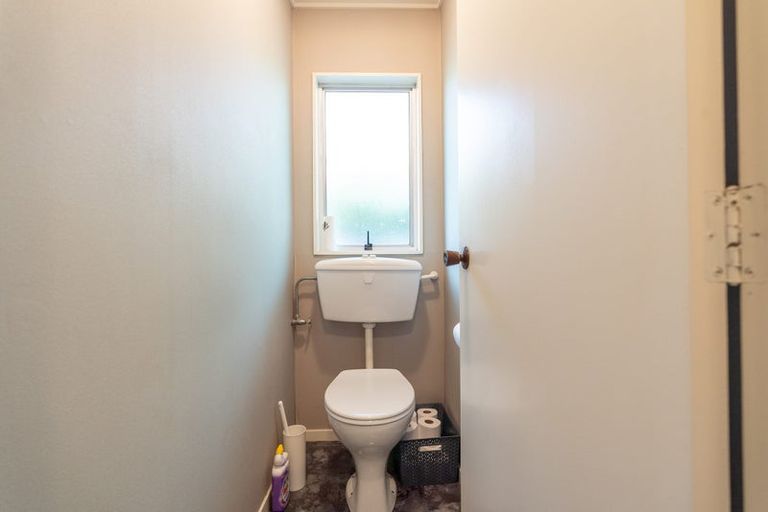 Photo of property in 34a Geraldine Crescent, Cloverlea, Palmerston North, 4412