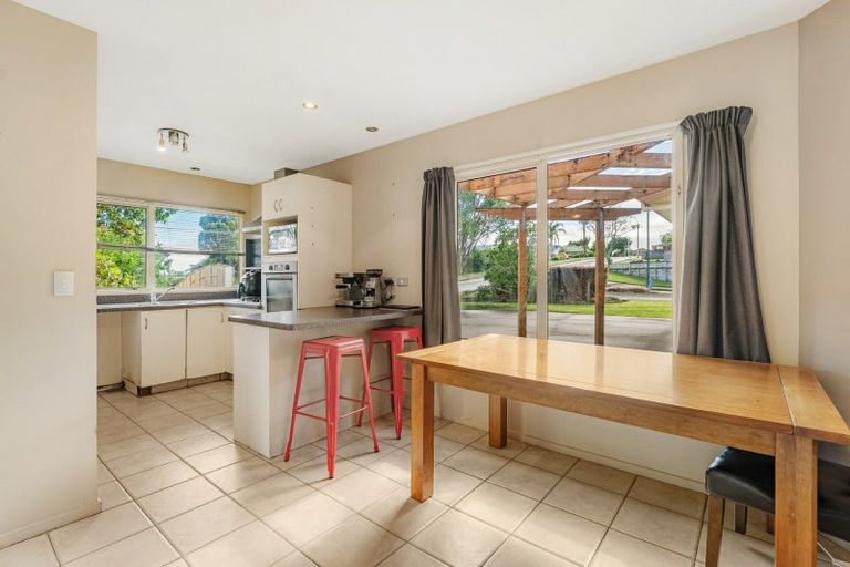 Photo of property in 1 Vanderbilt Place, Welcome Bay, Tauranga, 3112
