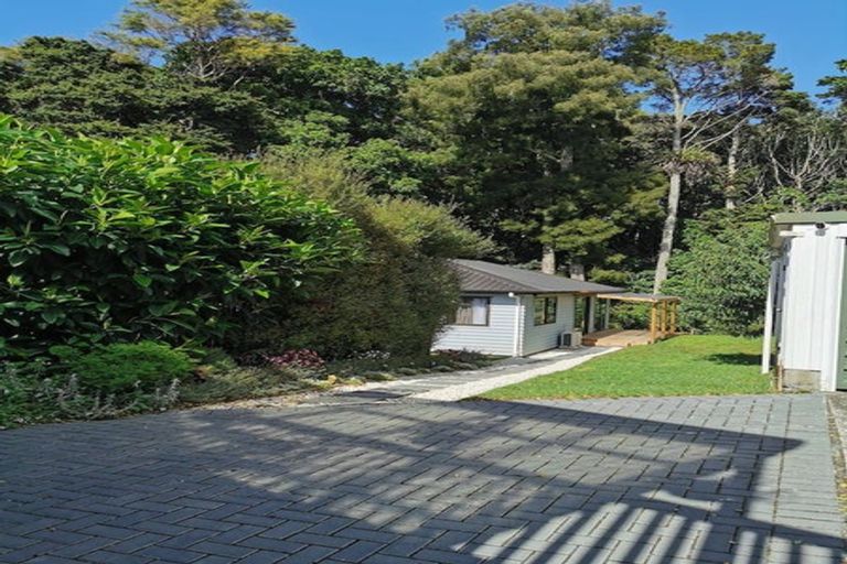 Photo of property in 3 Hillcrest Grove, Hillpark, Auckland, 2102