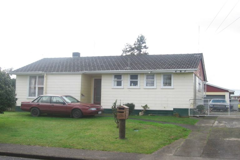 Photo of property in 42 Bates Street, Papakura, 2110