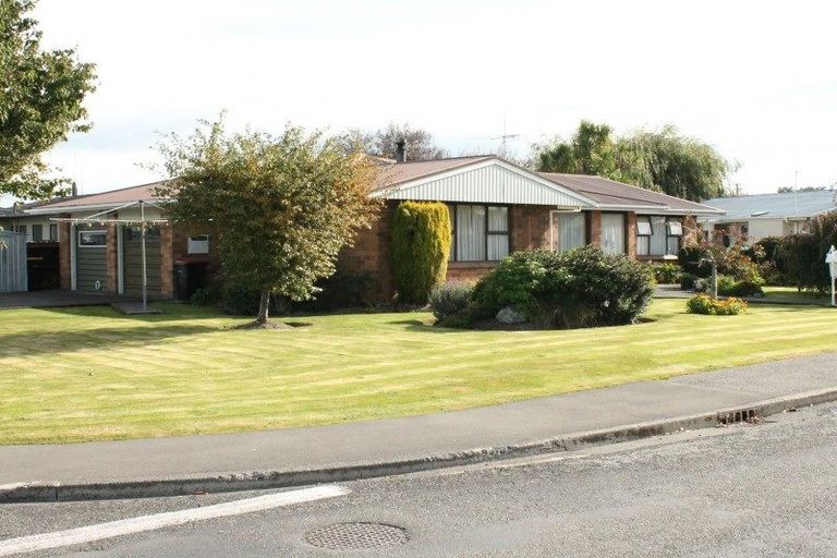 Photo of property in 84 Mackenzie Street, Winton, 9720