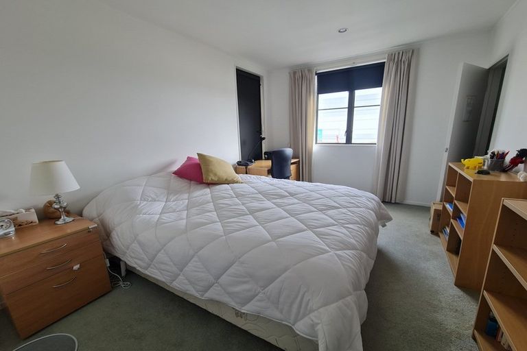 Photo of property in Maddison Apartments, 3/6d Queen Street, Palmerston North, 4410