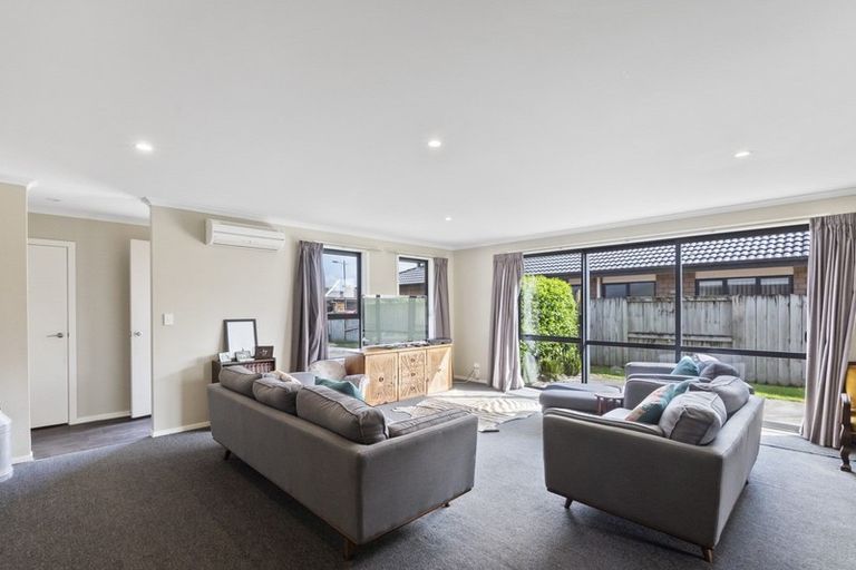 Photo of property in 28 Chesham Street, Rototuna North, Hamilton, 3210