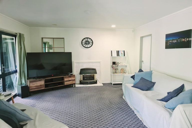 Photo of property in 16a Rua Road, Paraparaumu Beach, Paraparaumu, 5032