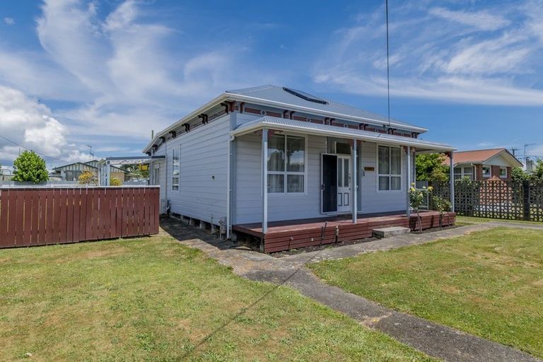 Photo of property in 21 Kings Drive, Levin, 5510