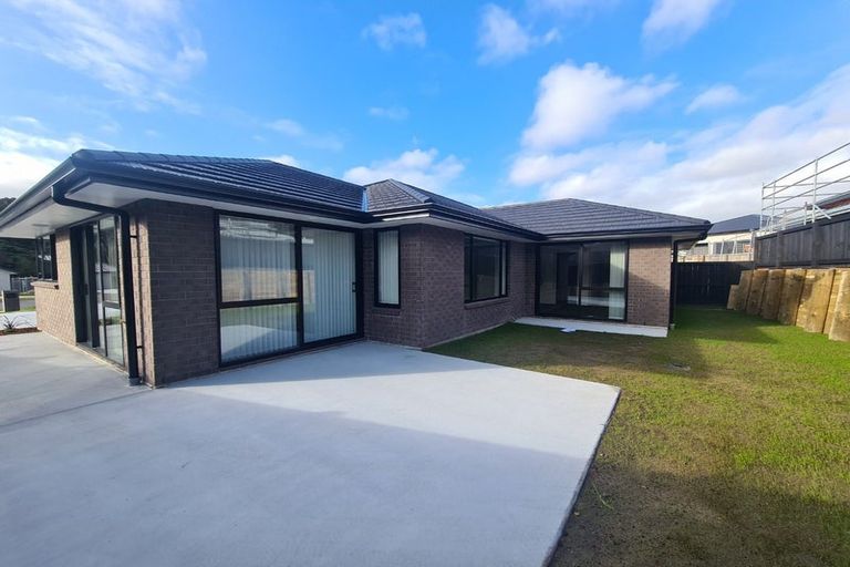 Photo of property in 126 Adler Drive, Ohauiti, Tauranga, 3112