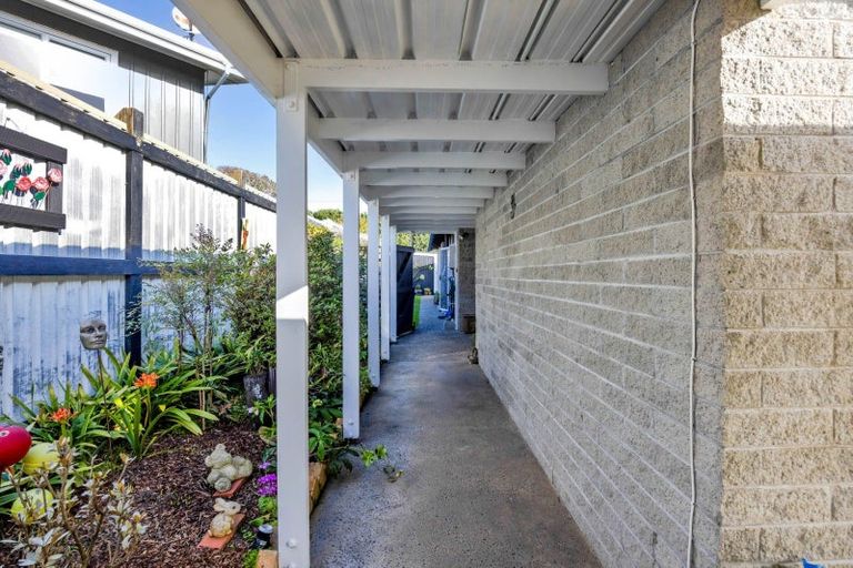 Photo of property in 3 Williams Avenue, Hawera, 4610