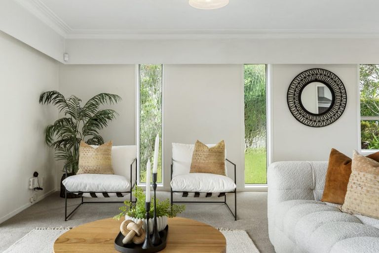 Photo of property in 4 Sispara Place, Beach Haven, Auckland, 0626