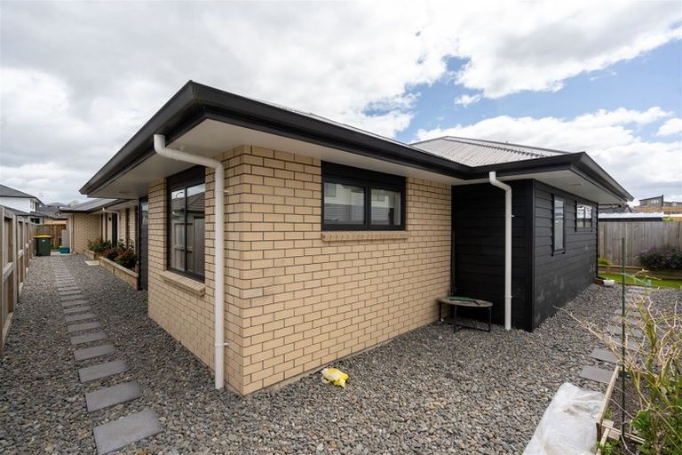 Photo of property in 4 Arahi Place, Rototuna North, Hamilton, 3210