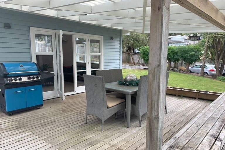 Photo of property in 47 Japonica Drive, Beach Haven, Auckland, 0626