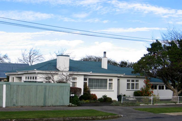 Photo of property in 2 Lansdowne Crescent, Lansdowne, Masterton, 5810