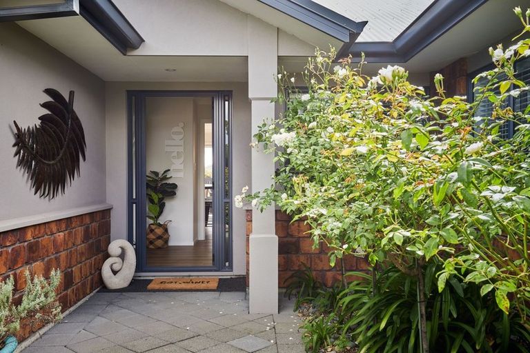 Photo of property in 16 Olive Close, Omokoroa, 3114