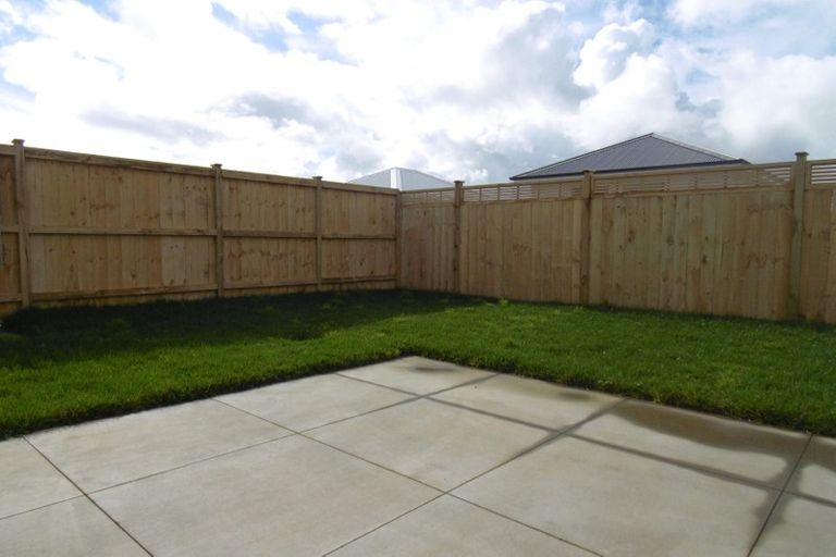 Photo of property in 7 Forbes Mccammon Drive, Swanson, Auckland, 0614