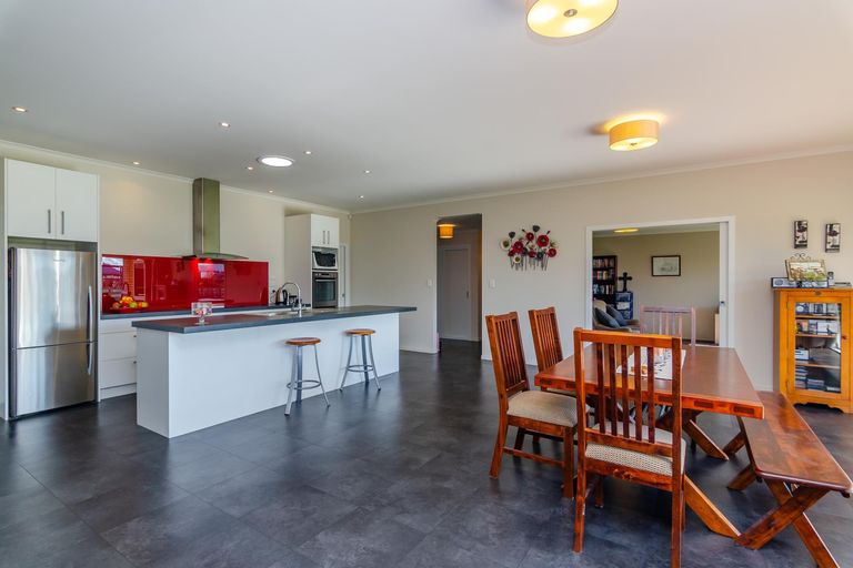 Photo of property in 1 Mill Grove, Carterton, 5713