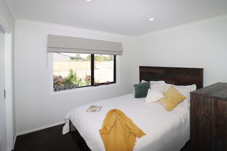 Photo of property in 13 Madison Street, Carterton, 5713