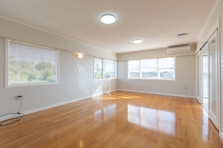 Photo of property in 181 Coronation Road, Hillcrest, Auckland, 0627