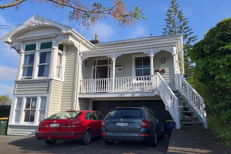 Photo of property in 54 Mozeley Avenue, Devonport, Auckland, 0624