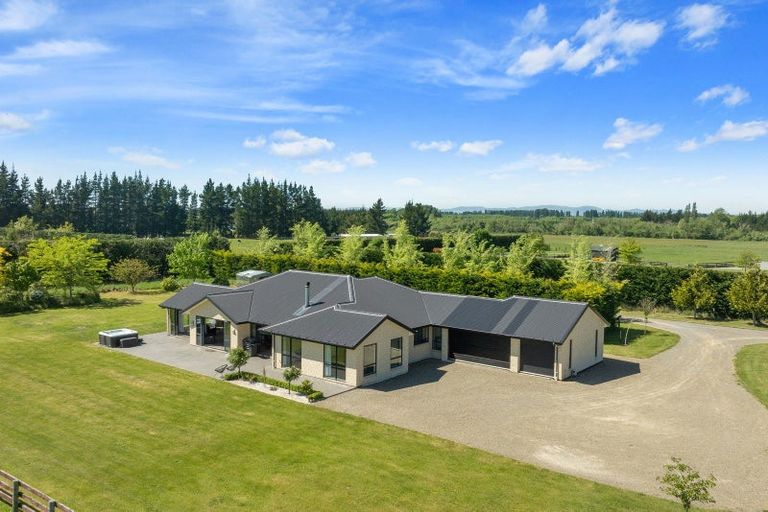 Photo of property in 53 Swamp Road, Loburn, Rangiora, 7472