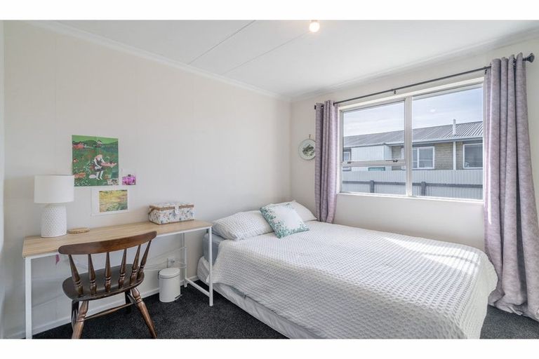 Photo of property in 74 Dipton Street, Kingswell, Invercargill, 9812