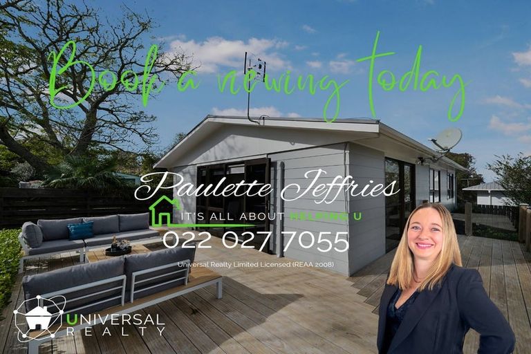 Photo of property in 1/14 Moxham Grove, Massey, Auckland, 0614