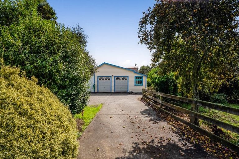 Photo of property in 100 Conway Road, Eltham, 4322