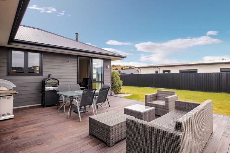 Photo of property in 50 Sherwin Avenue, Albert Town, Wanaka, 9305