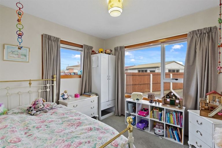 Photo of property in 9 Soberton Street, Aranui, Christchurch, 8061