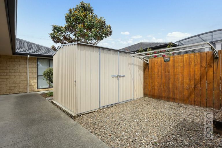 Photo of property in 2 Orchard Lane, Huapai, Kumeu, 0810