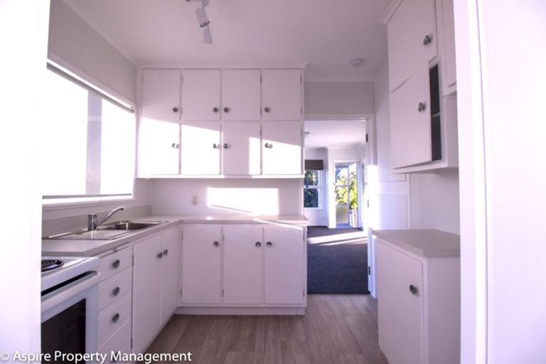 Photo of property in 4/7 Newhaven Terrace, Mairangi Bay, Auckland, 0630