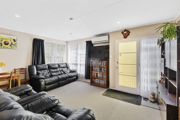 Photo of property in 25a Karaka Street, Wainuiomata, Lower Hutt, 5014