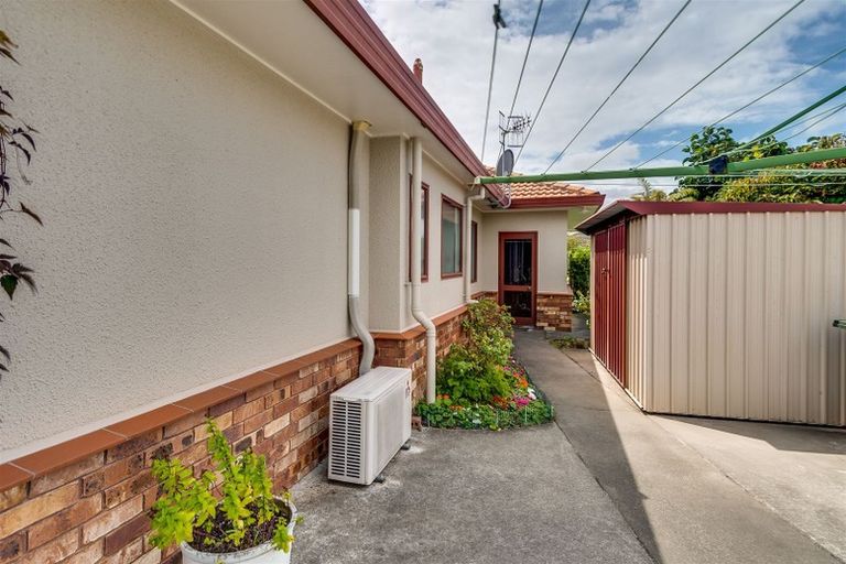 Photo of property in 28 Balmoral Street, Taradale, Napier, 4112