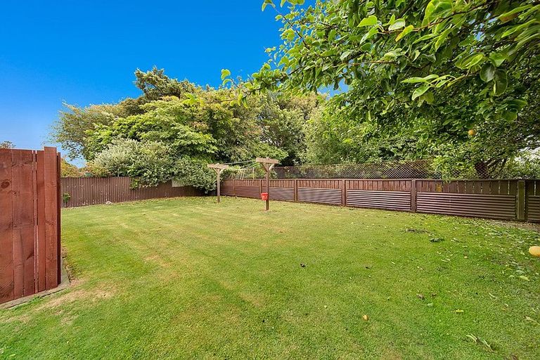 Photo of property in 17 Galt Street, Hawera, 4610