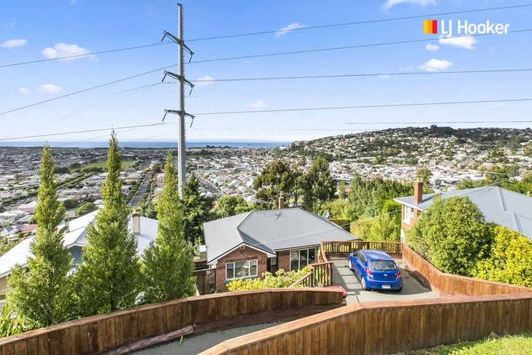 Photo of property in 35 Forfar Street, Clyde Hill, Dunedin, 9011