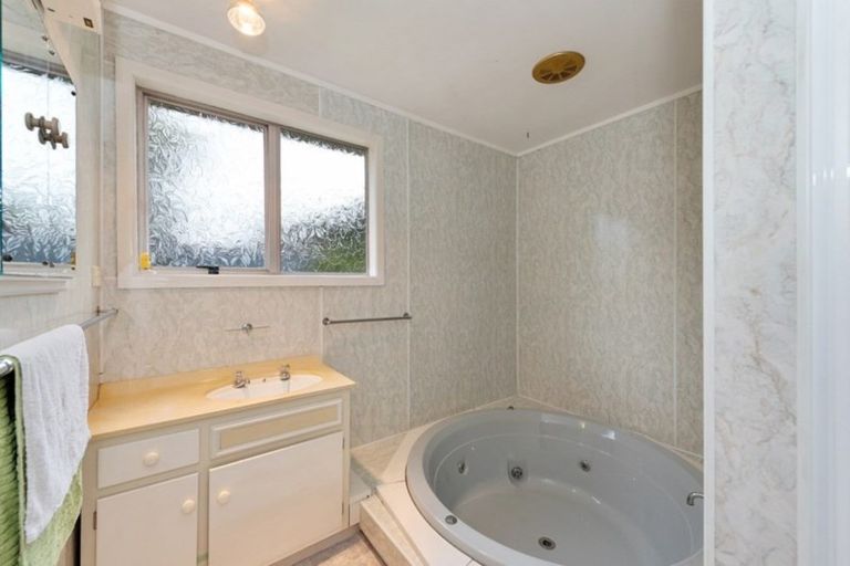 Photo of property in 27 Hibiscus Avenue, Hamilton Lake, Hamilton, 3204