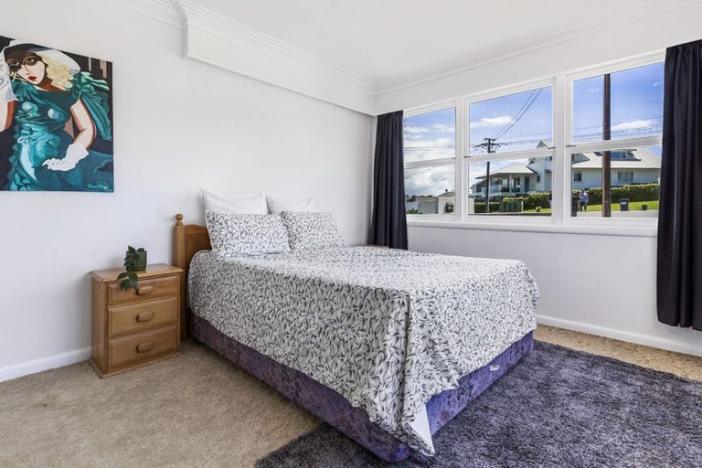 Photo of property in 1/26 Tizard Road, Birkenhead, Auckland, 0626