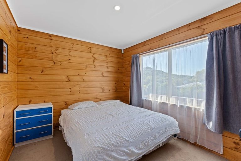 Photo of property in 2 Dimock Street, Titahi Bay, Porirua, 5022