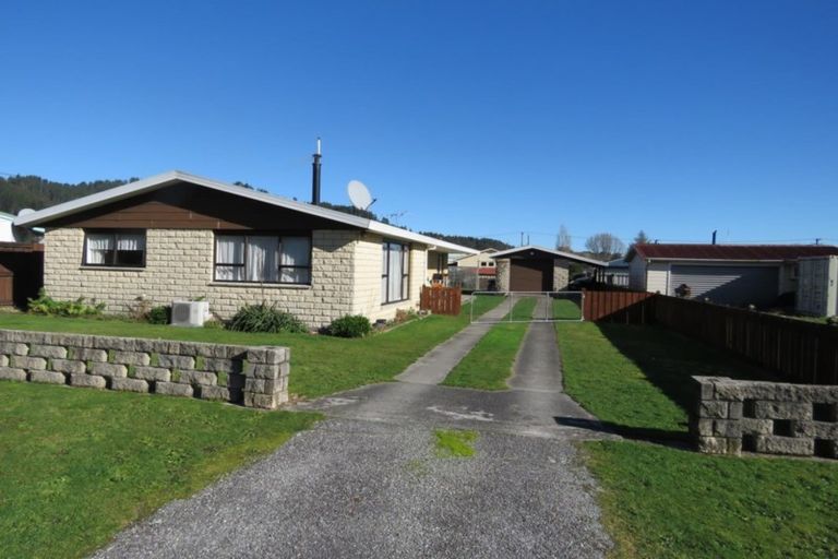 Photo of property in 92 Dick Street, Reefton, 7830