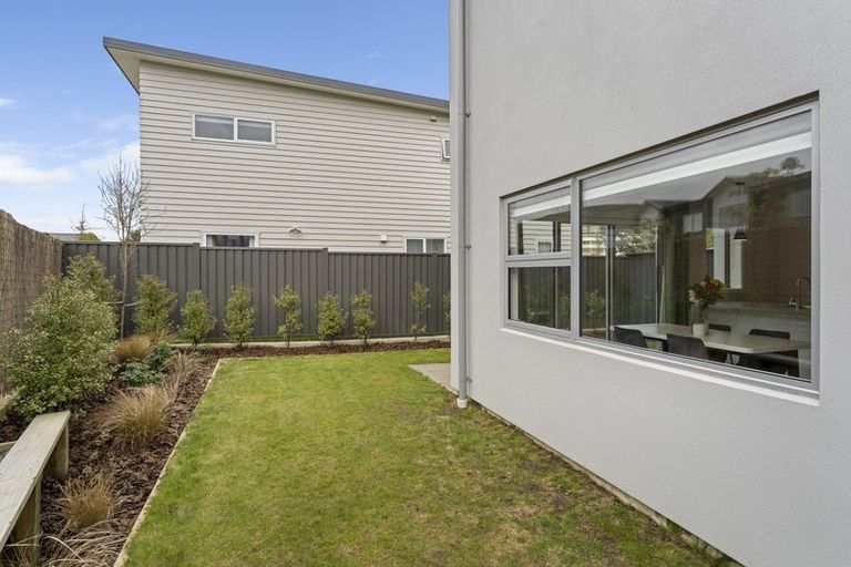 Photo of property in 10 Tieke Lane, Kenepuru, Porirua, 5022