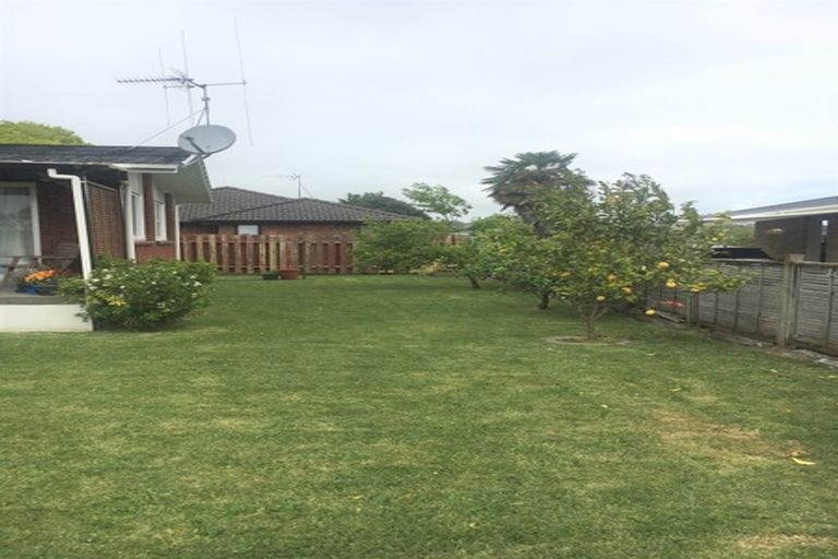 Photo of property in 1 Cotton Street, St Andrews, Hamilton, 3200